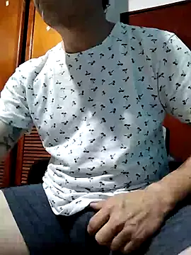 Bombi22 online show from December 19, 2:34 am