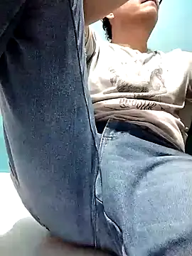 Bombi22 online show from December 20, 5:14 am