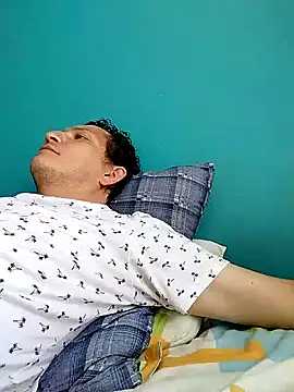 Bombi22 online show from February 12, 3:05 pm