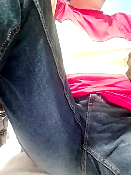 Bombi22 online show from March 9, 5:00 am