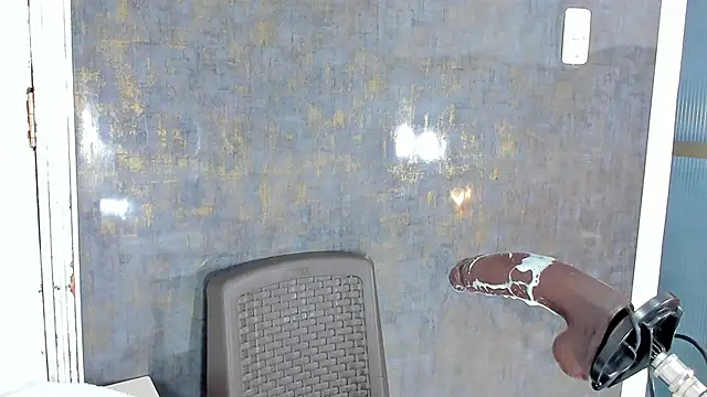 Snapshot of violett_collins_ chatting on November 7, 3:17 am violett collins online show from November 7, 3:17 am