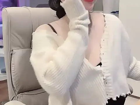 Eva-Public online show from February 22, 8:09 pm