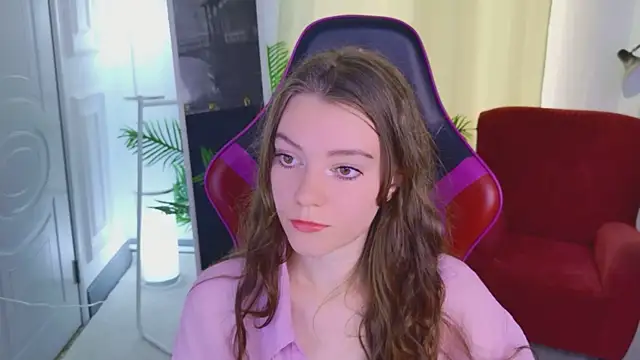Lana  Cute  online show from July 26, 3:19 pm
