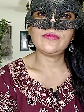 Snapshot of sexy_bhabhi69 chatting on June 10, 9:25 pm sexy bhabhi69 online show from June 10, 9:25 pm