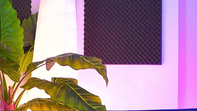 Snapshot of Jenna_Day chatting on November 16, 4:40 am Jenna Day online show from November 16, 4:40 am