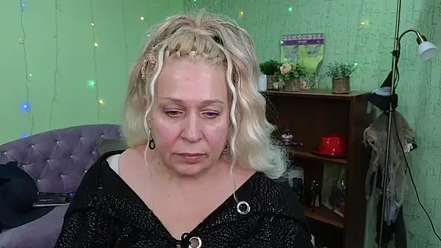 Snapshot of Penelope_Pinky chatting on December 30, 4:19 pm Penelope Pinky online show from December 30, 4:19 pm