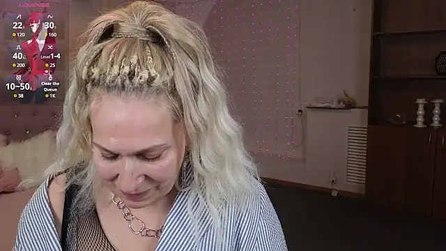 Snapshot of Penelope_Pinky chatting on February 6, 5:30 pm Penelope Pinky online show from February 6, 5:30 pm