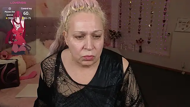 Snapshot of Penelope_Pinky chatting on March 10, 2:48 pm Penelope Pinky online show from March 10, 2:48 pm