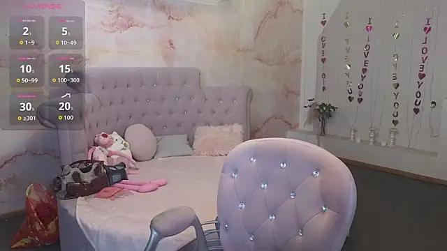 Penelope Pinky online show from November 14, 10:36 am