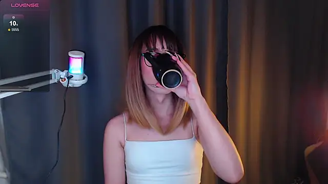 Snapshot of Cassie_Bae chatting on March 18, 6:25 am Cassie Bae online show from March 18, 6:25 am