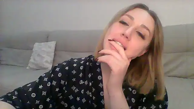 VickyLove047 online show from February 7, 9:58 pm