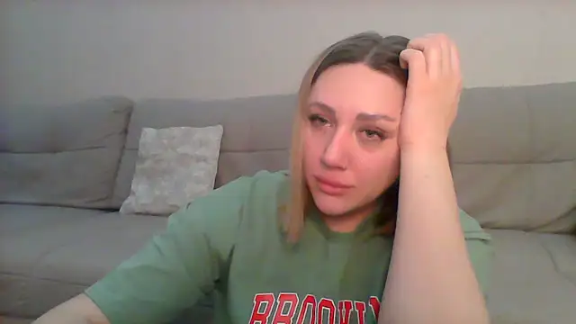 VickyLove047 online show from February 28, 8:39 pm