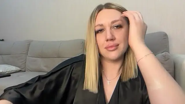 VickyLove047 online show from September 24, 8:45 pm