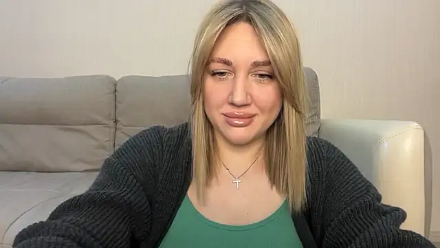 Snapshot of VickyLove047 chatting on January 17, 6:51 am VickyLove047 online show from January 17, 6:51 am