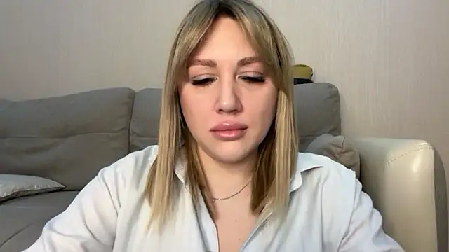 Snapshot of VickyLove047 chatting on March 21, 6:29 am VickyLove047 online show from March 21, 6:29 am