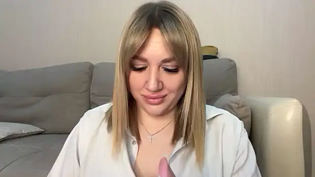 Snapshot of VickyLove047 chatting on March 21, 8:19 am VickyLove047 online show from March 21, 8:19 am