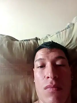 Rafaell SantosHot online show from December 19, 4:46 pm