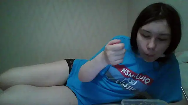Snapshot of pink_pikachu_ chatting on June 22, 8:17 pm pink pikachu online show from June 22, 8:17 pm