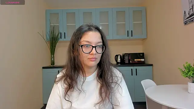 ZarifaBev online show from December 20, 7:04 am