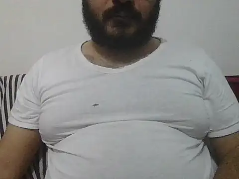 Snapshot of UrfavSlaveBitch chatting on March 4, 5:08 pm UrfavSlaveBitch online show from March 4, 5:08 pm