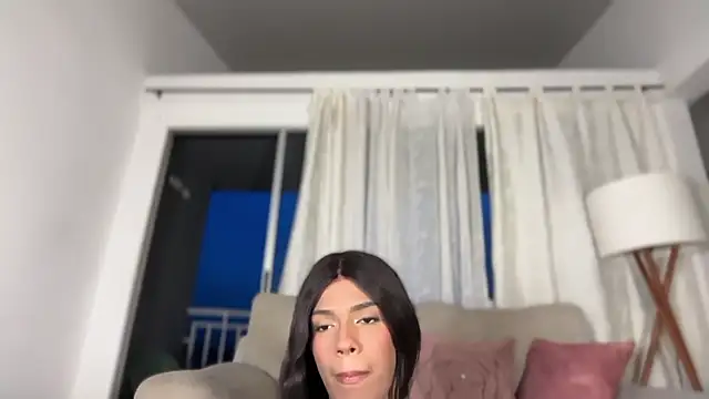 Snapshot of leila_seasiren chatting on July 31, 11:37 pm leila seasiren online show from July 31, 11:37 pm