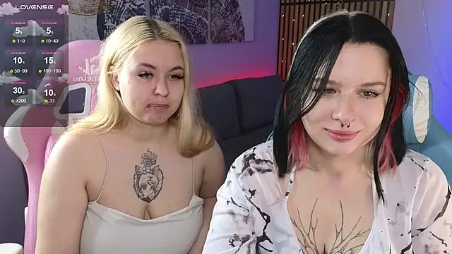 tender kiitty online show from October 26, 1:28 pm