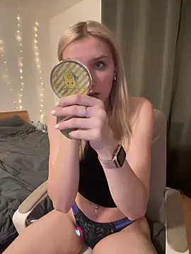 AnnyBelleX online show from December 17, 5:52 pm