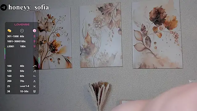 Snapshot of sweete_sofia chatting on March 12, 2:20 am sweete sofia online show from March 12, 2:20 am