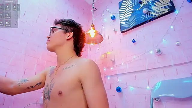 Snapshot of JACK_BLOSSOM_ chatting on December 19, 6:12 pm JACK BLOSSOM online show from December 19, 6:12 pm