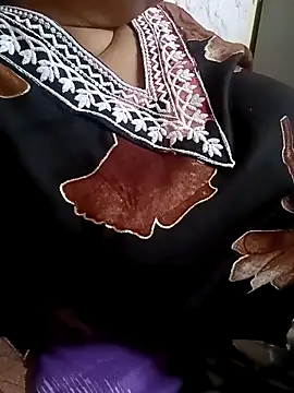 sunita-doll online show from December 21, 10:11 am