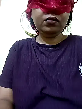 Snapshot of sunita-doll chatting on June 24, 7:18 am sunita-doll online show from June 24, 7:18 am