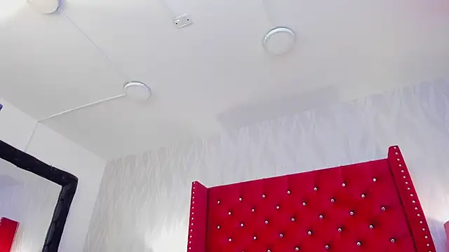 SophiGracee online show from January 12, 6:17 am