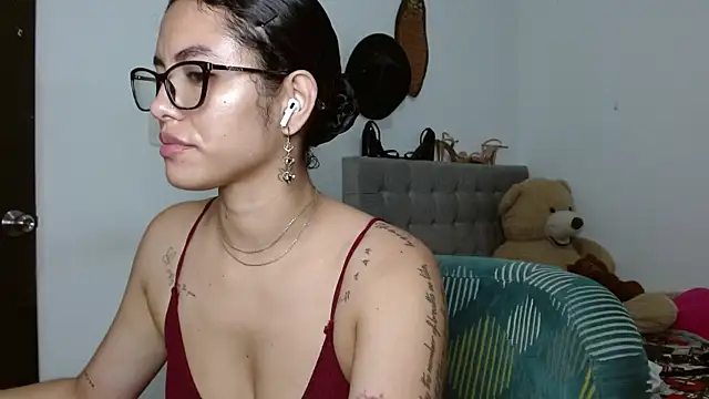 Snapshot of Sexy_Lia_ chatting on June 24, 1:10 pm Sexy Lia online show from June 24, 1:10 pm