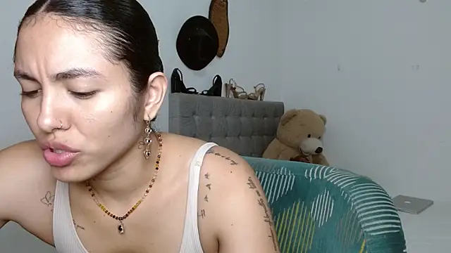 Snapshot of Sexy_Lia_ chatting on July 29, 3:04 am Sexy Lia online show from July 29, 3:04 am