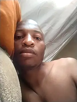 Snapshot of Sakile113 chatting on July 5, 9:05 am Sakile113 online show from July 5, 9:05 am