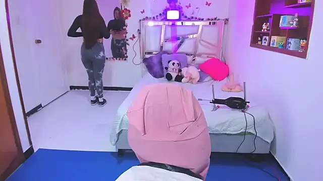 Snapshot of perlabeautiful chatting on November 14, 1:37 am perlabeautiful online show from November 14, 1:37 am