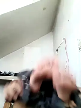 Snapshot of indboyfuc chatting on October 2, 5:58 am indboyfuc online show from October 2, 5:58 am