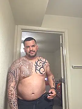 Snapshot of Latino2909 chatting on March 4, 4:35 pm Latino2909 online show from March 4, 4:35 pm