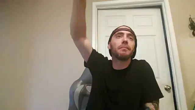 Huntzg23 online show from May 23, 2:39 am