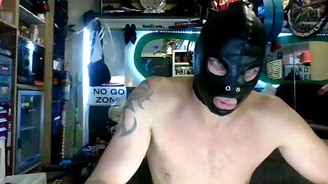 Snapshot of kinkycdslutsv chatting on March 26, 1:11 am kinkycdslutsv online show from March 26, 1:11 am