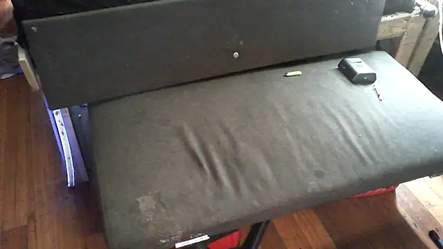 Snapshot of kinkycdslutsv chatting on April 23, 10:12 pm kinkycdslutsv online show from April 23, 10:12 pm