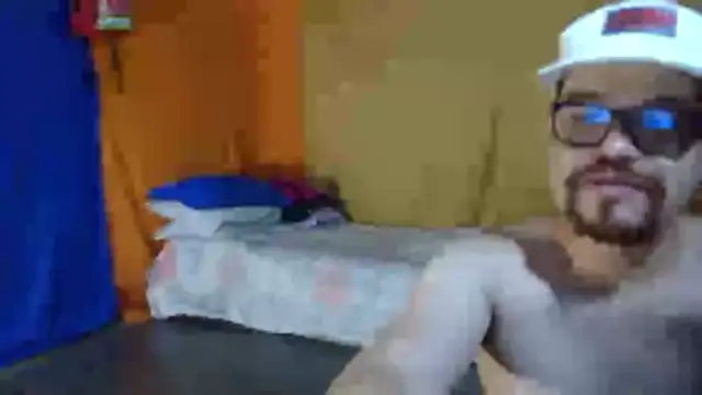 Snapshot of pecadodulce123 chatting on December 18, 11:11 pm pecadodulce123 online show from December 18, 11:11 pm