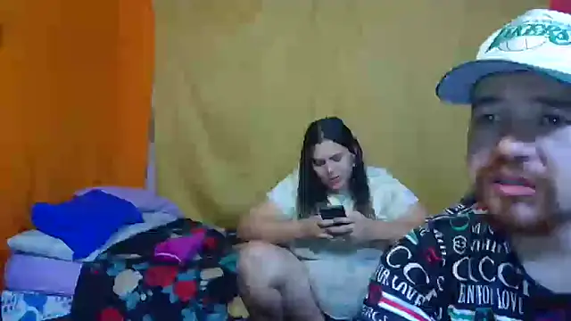 Snapshot of pecadodulce123 chatting on December 22, 10:18 pm pecadodulce123 online show from December 22, 10:18 pm