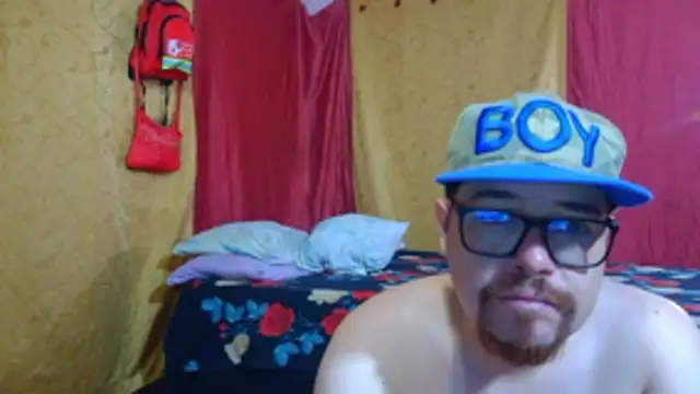 Snapshot of pecadodulce123 chatting on February 5, 10:47 pm pecadodulce123 online show from February 5, 10:47 pm