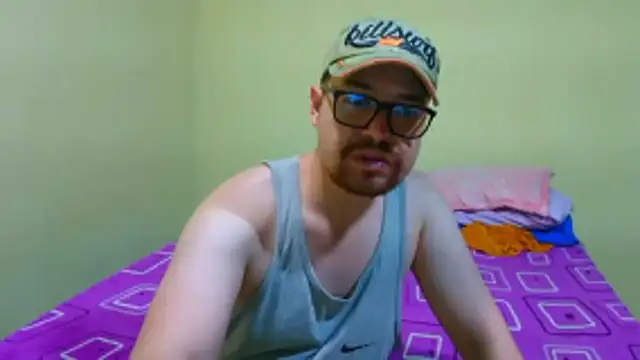 Snapshot of pecadodulce123 chatting on March 6, 10:28 pm pecadodulce123 online show from March 6, 10:28 pm