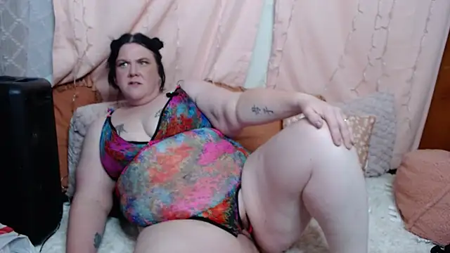 Snapshot of leenieb88 chatting on January 27, 11:11 pm leenieb88 online show from January 27, 11:11 pm