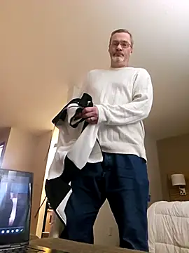 tileguyyy online show from March 17, 4:06 am