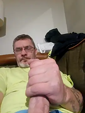 tileguyyy online show from March 22, 5:44 am