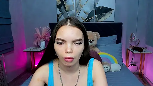 Curvy Dynamite  online show from November 6, 1:06 am