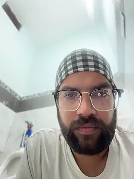 Arsh Loves Luv online show from April 21, 1:50 pm